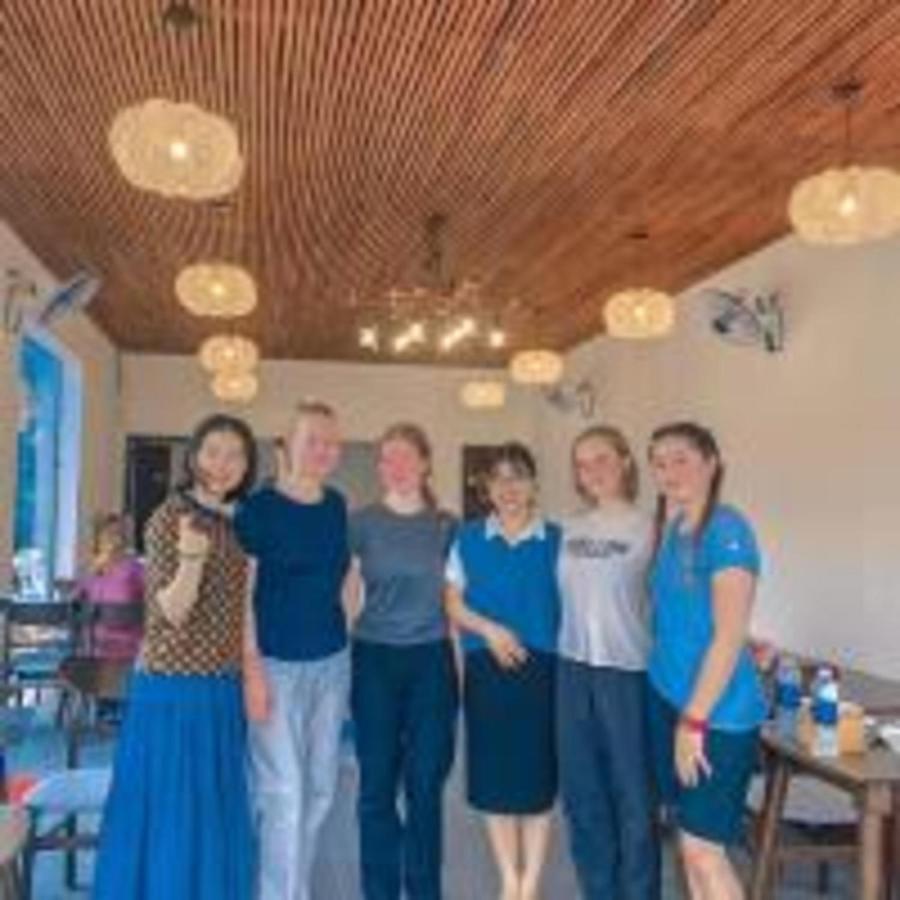 Window Homestay Kon Tum Exterior foto